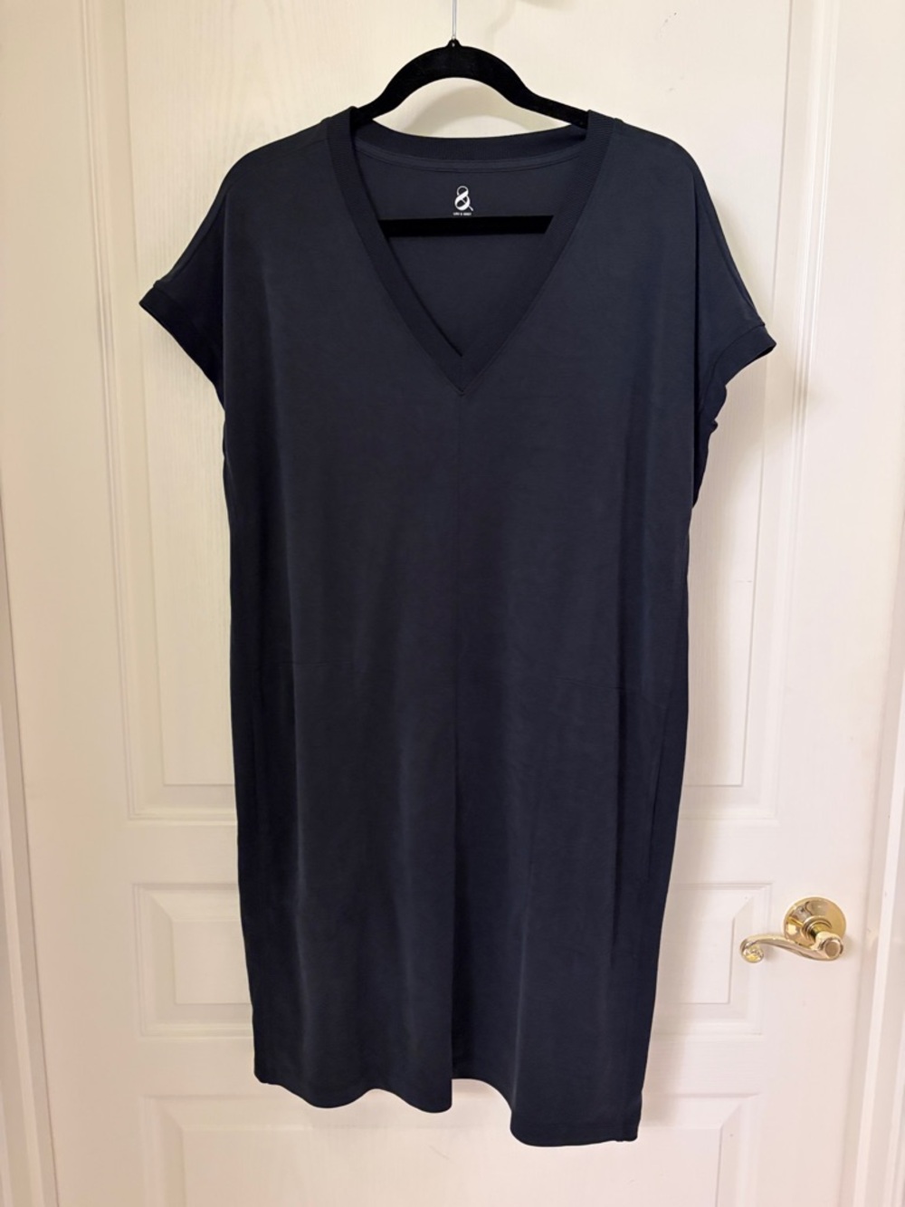Lou & Grey Black V-Neck Midi Dress